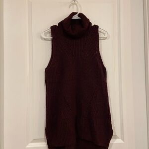 Women's Sleeveless Turtleneck Sweater - maroon